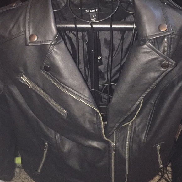 ❌SOLD❌               TORRID LEATHER MOTTJACKET - Picture 6 of 7